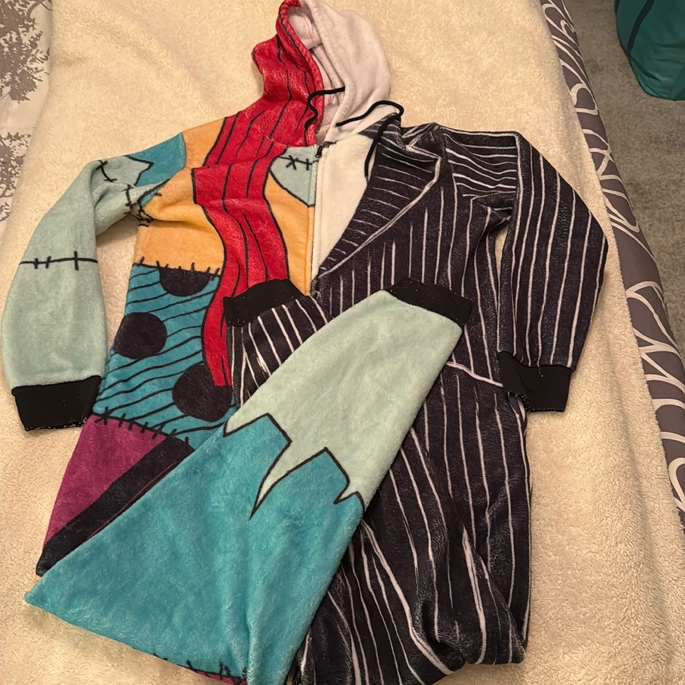 Disney Nightmare Before Christmas Half Jack Sally Fleece Hooded Onesie Men Large